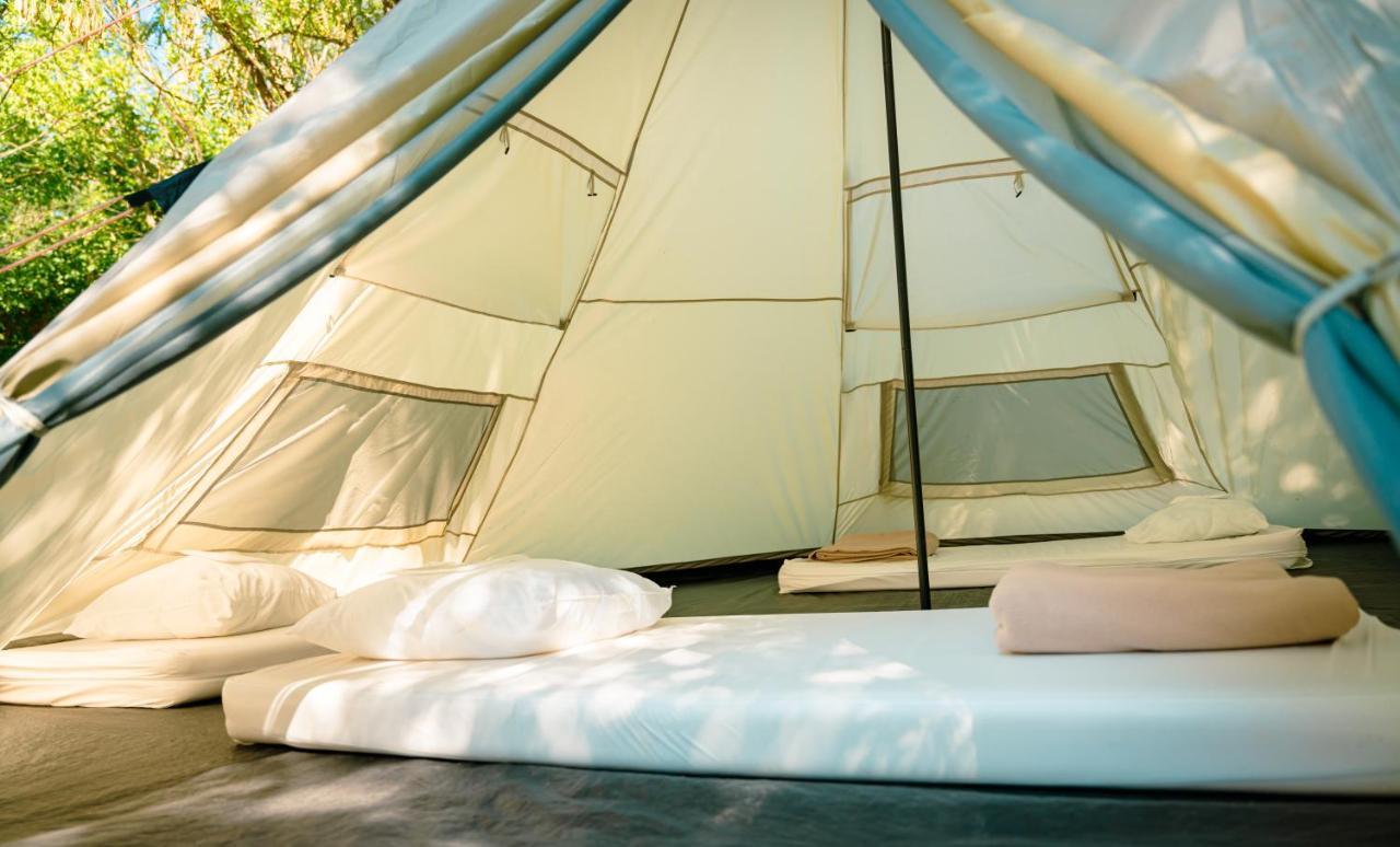 Aloha Plage Camping 4Etoiles Sampzon Bagian luar foto
