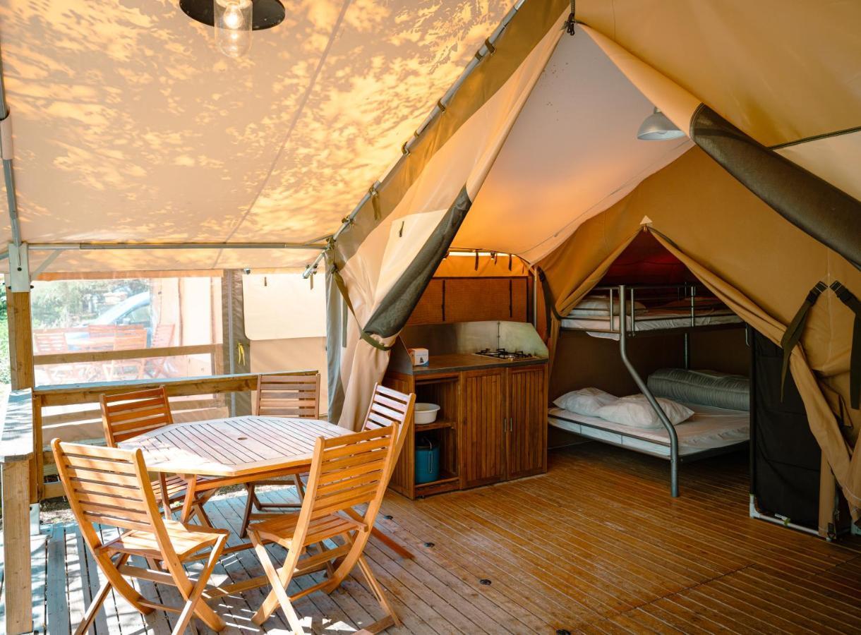 Aloha Plage Camping 4Etoiles Sampzon Bagian luar foto