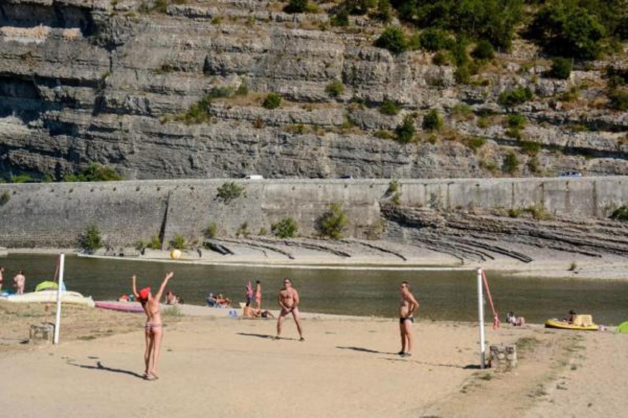 Aloha Plage Camping 4Etoiles Sampzon Bagian luar foto