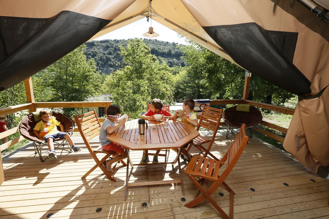 Aloha Plage Camping 4Etoiles Sampzon Bagian luar foto